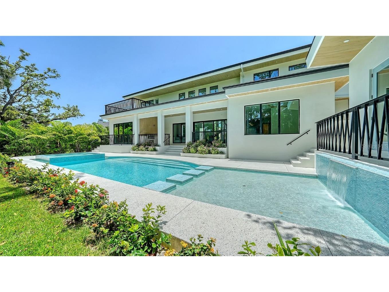 1607 Flower Drive Sarasota FL 34239 A4653737 image59