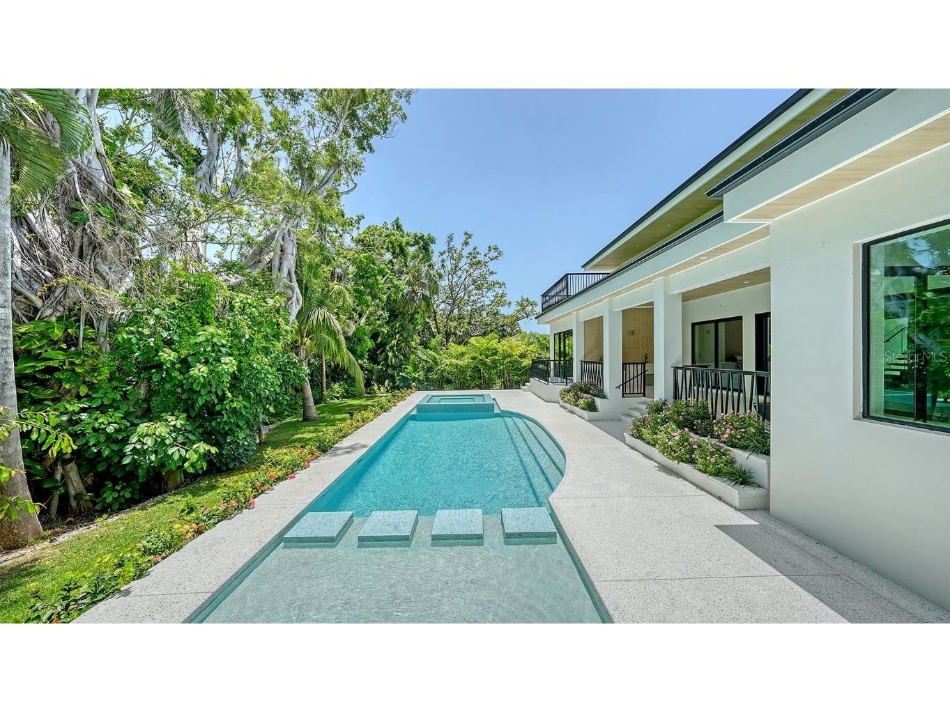 1607 Flower Drive Sarasota FL 34239 A4653737 image62