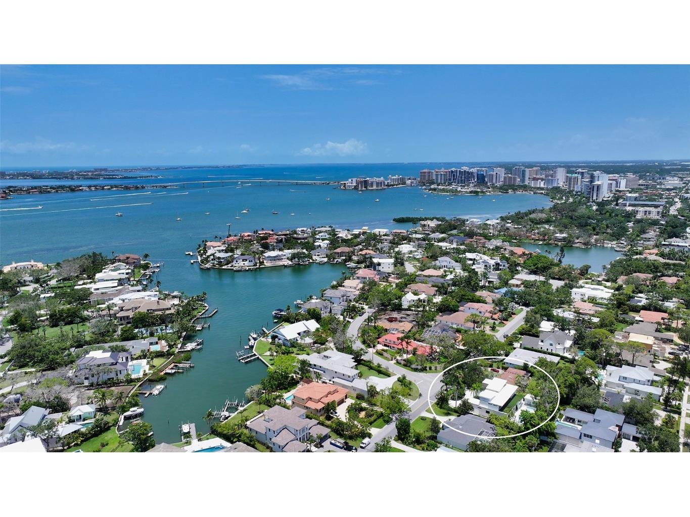 1607 Flower Drive Sarasota FL 34239 A4653737 image8