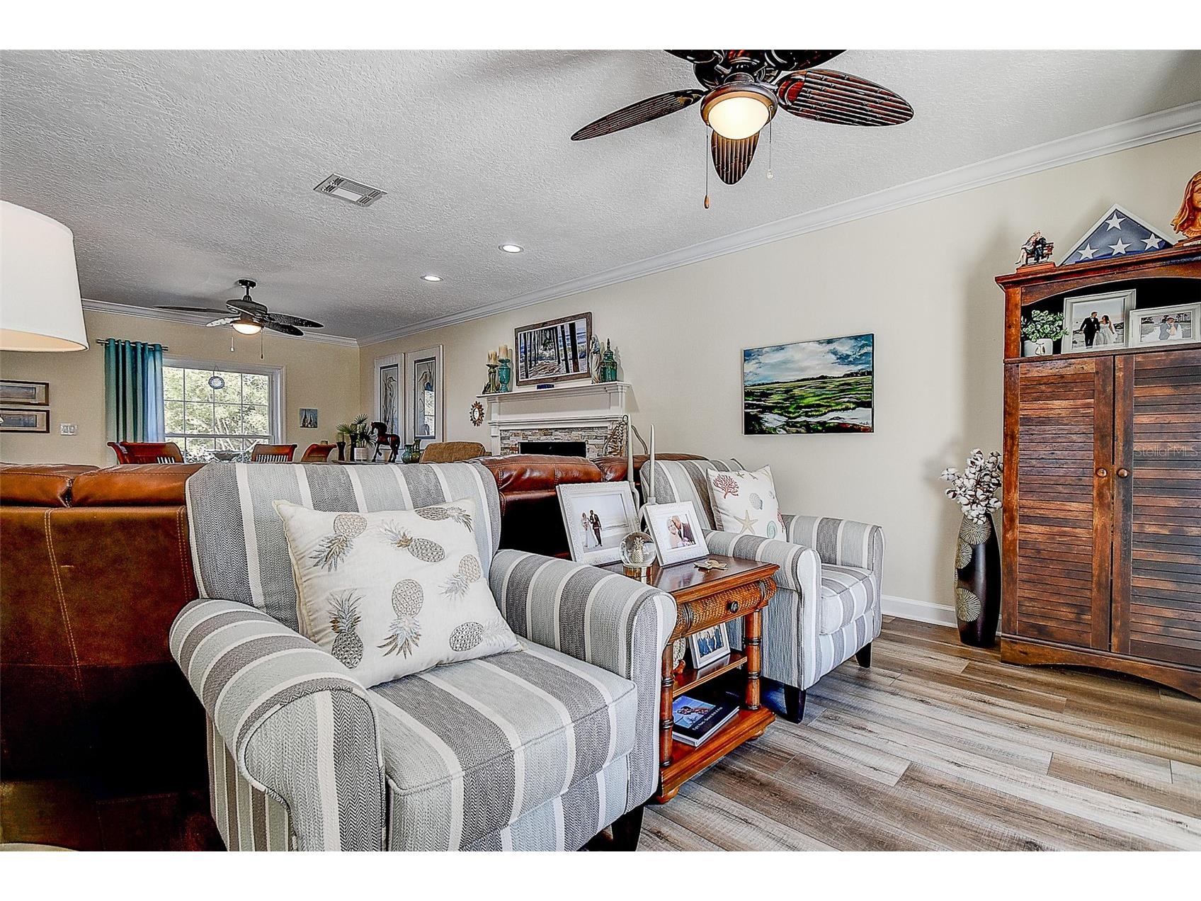 1607 Gulf Road Tarpon Springs FL 34689 W7883452 image14