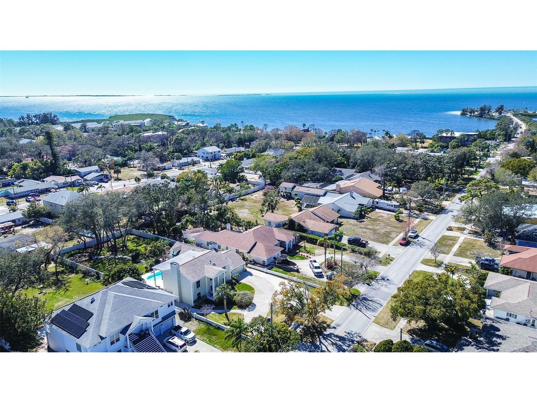 1607 Gulf Road Tarpon Springs FL 34689 W7883452 image4