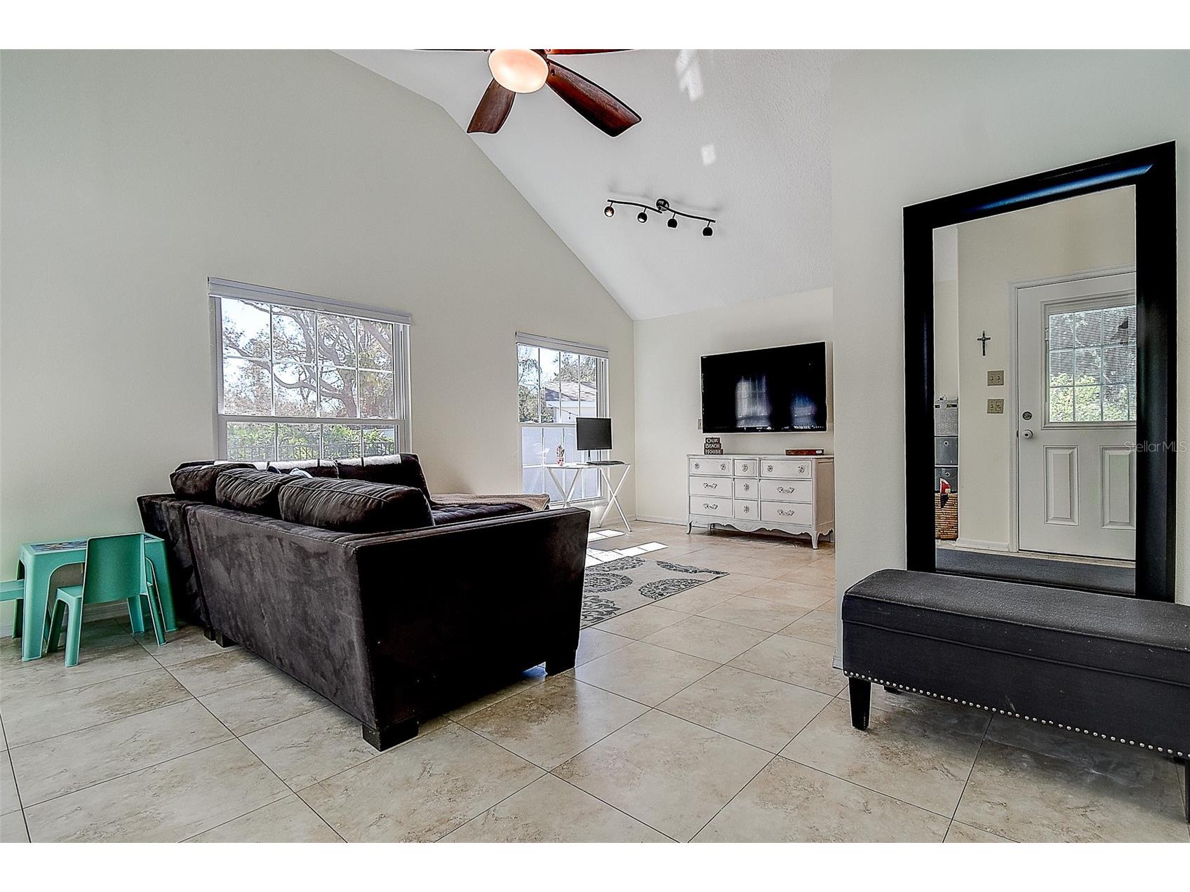 1607 Gulf Road Tarpon Springs FL 34689 W7883452 image53