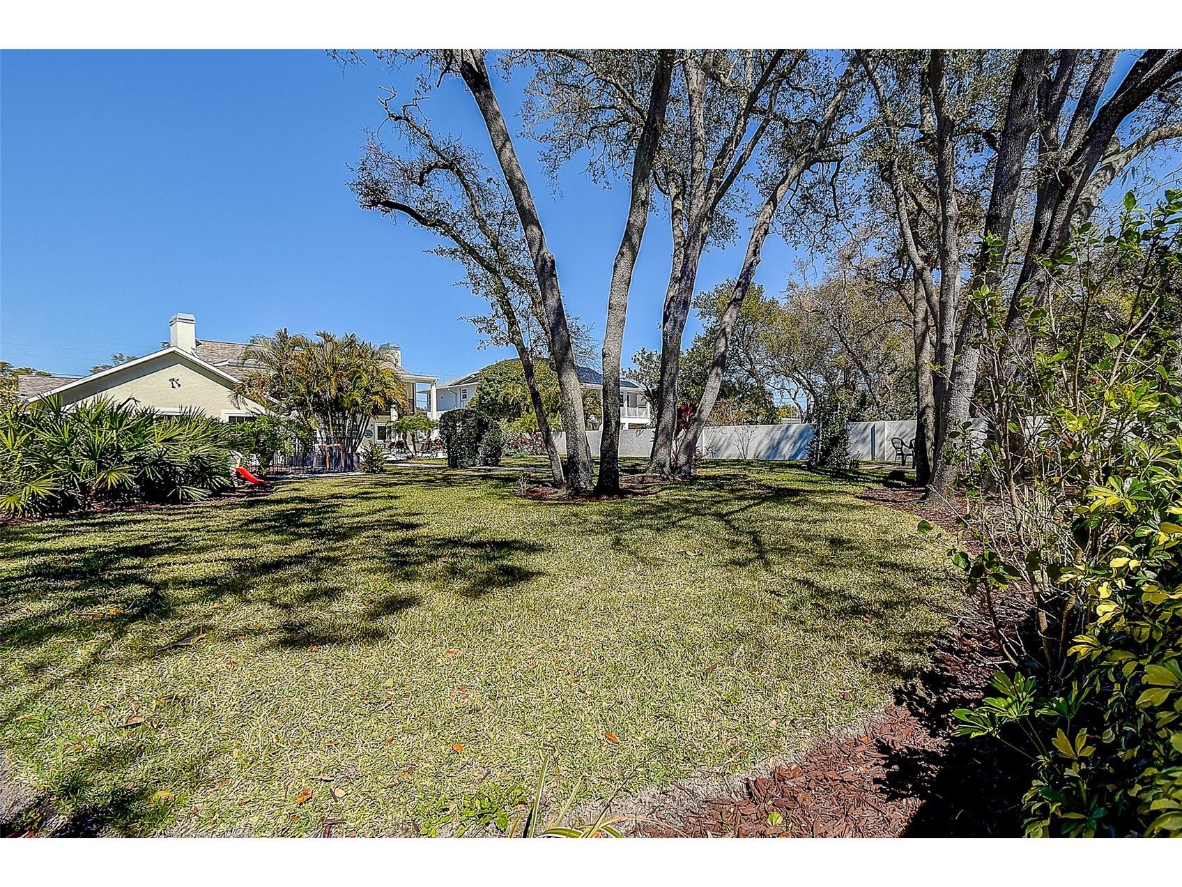 1607 Gulf Road Tarpon Springs FL 34689 W7883452 image80