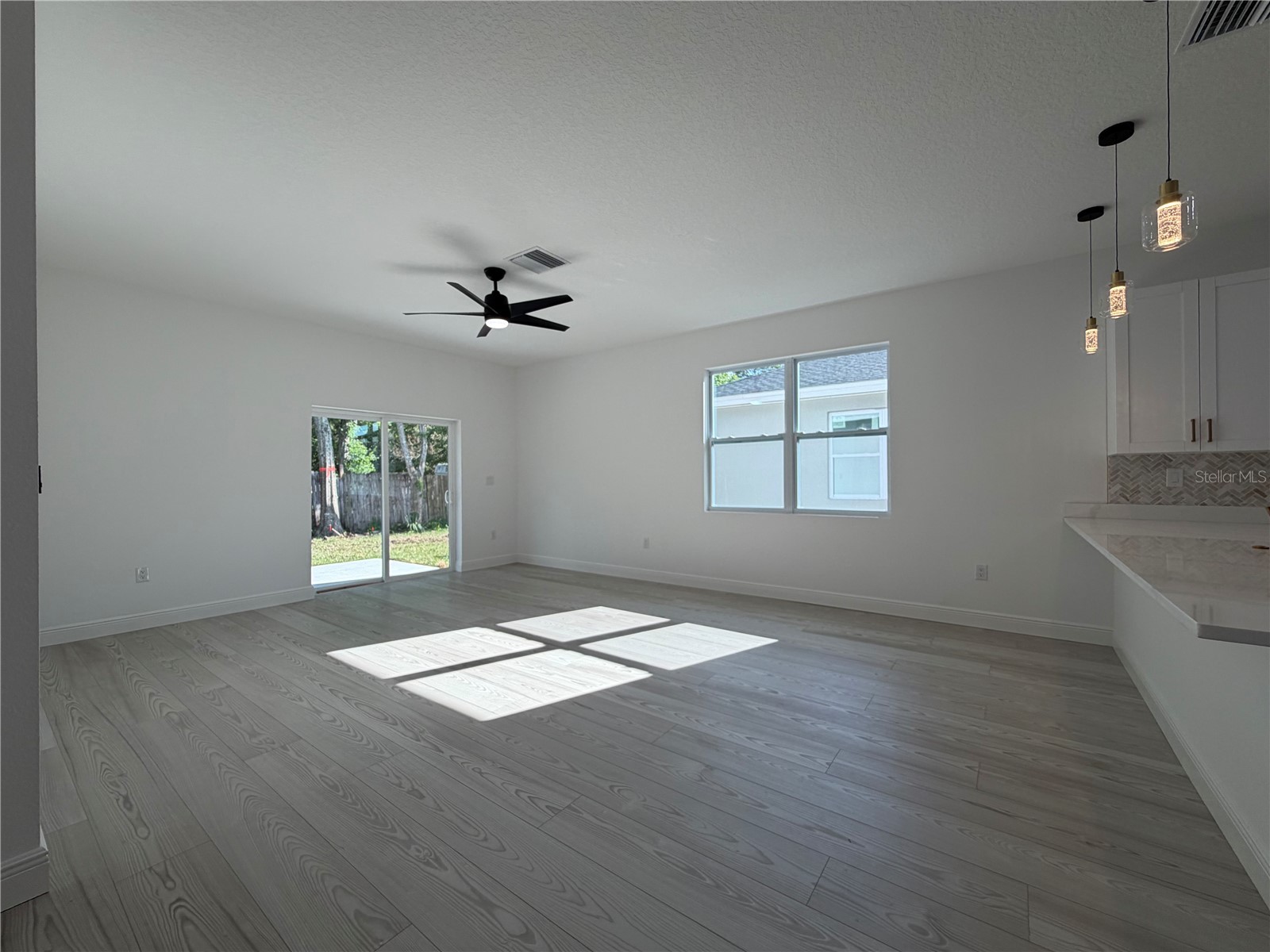 1607 Illinois Street Daytona Beach FL 32114 V4947743 image5