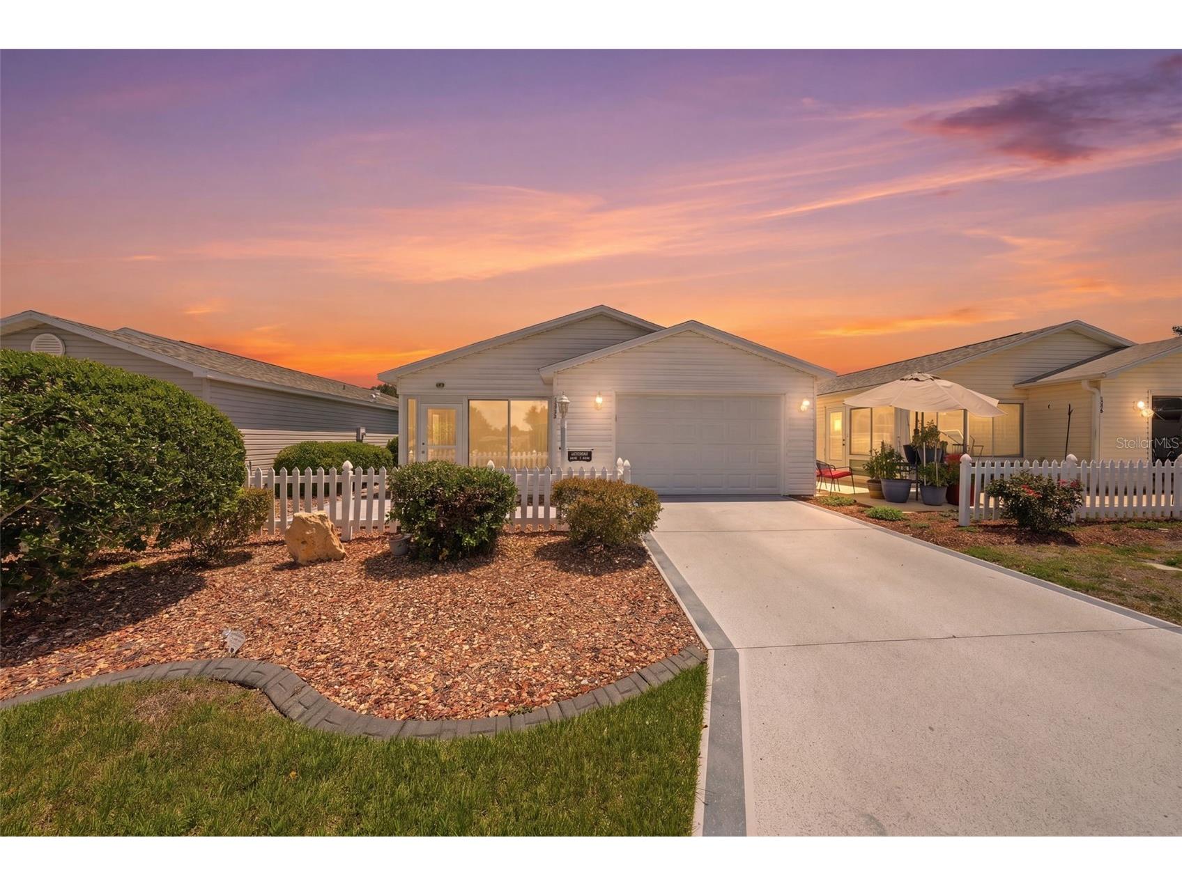 1607 Navidad Street The Villages FL 32162 G5112984 image1
