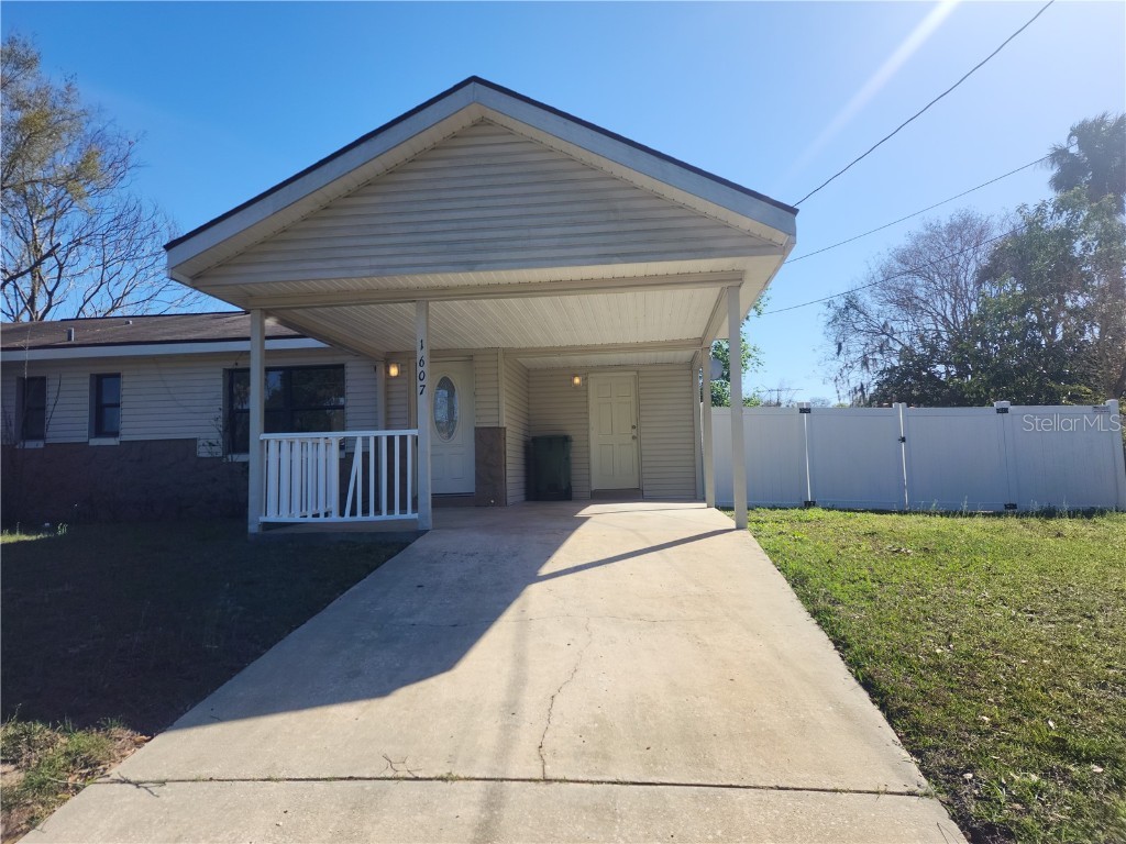 1607 Stafford Road Leesburg FL 34748 O6191675 image1