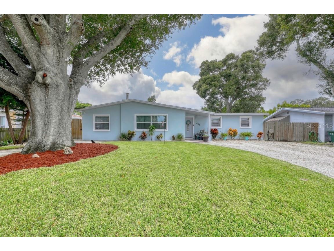 1607 Valencia Drive W Largo FL 33778 U8220713 image1