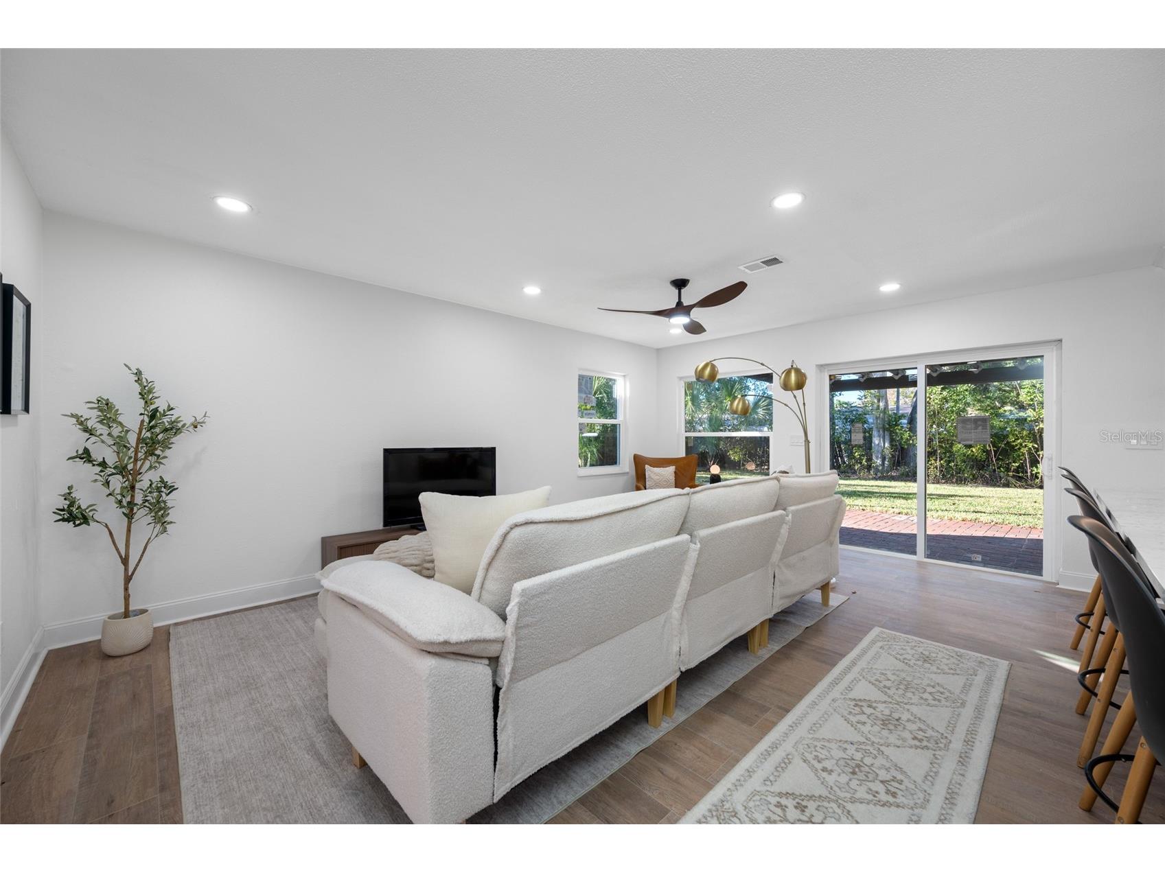 1608 Amberlea Drive N Dunedin FL 34698 TB8473169 image15