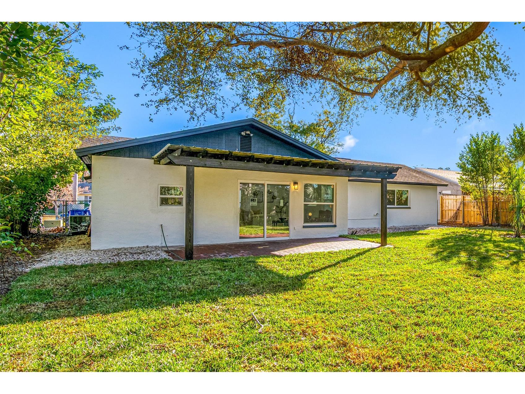 1608 Amberlea Drive N Dunedin FL 34698 TB8473169 image38