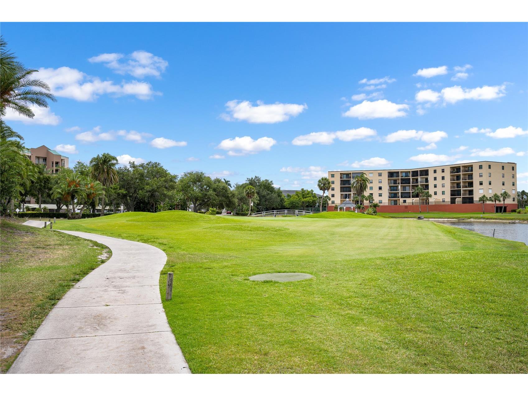 1608 Fairway Oaks Drive Palmetto FL 34221 A4695377 image32