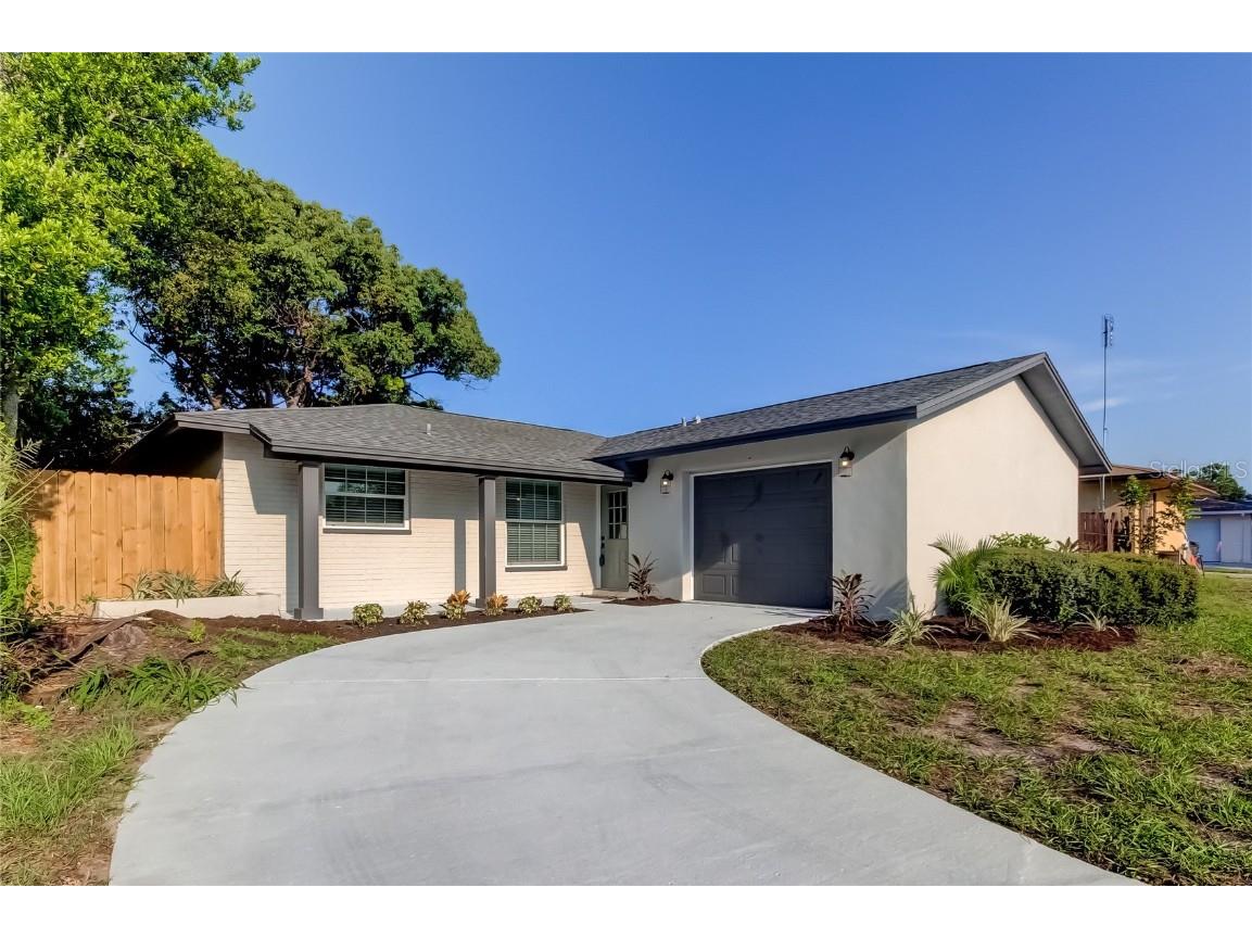 1608 Fox Run Drive Tarpon Springs FL 34689 U8212831 image1