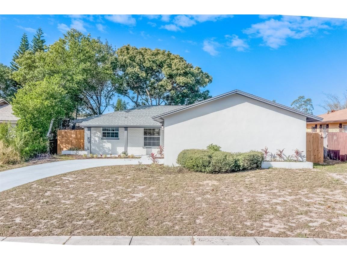 1608 Fox Run Drive Tarpon Springs FL 34689 U8224789 image1