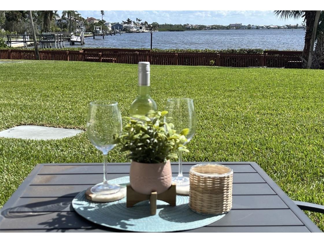 1608 Stickney Point Road #105 Sarasota FL 34231 A4611440 image1