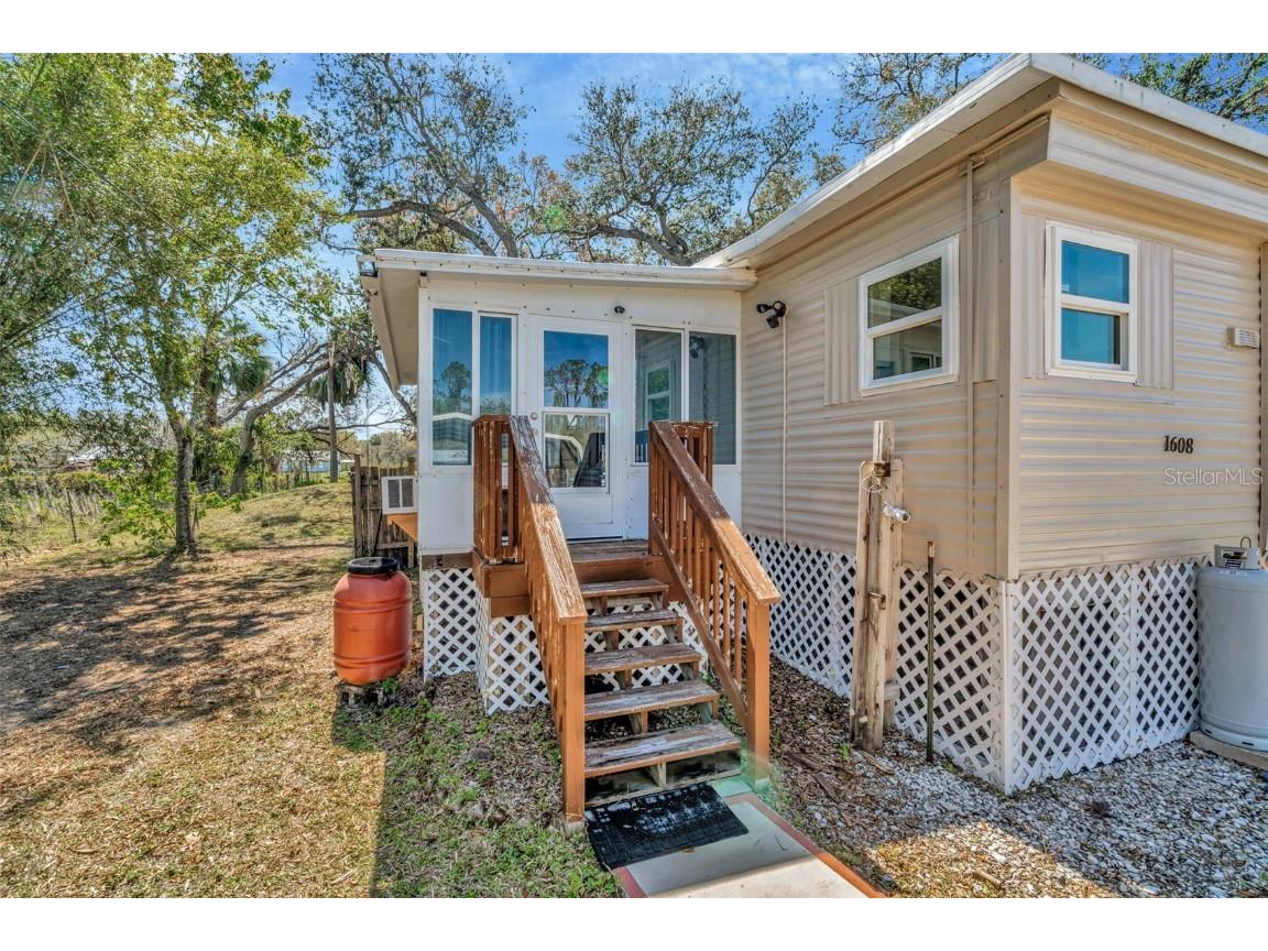 1608 Thrush Drive Zephyrhills FL 33540 TB8360475 image1