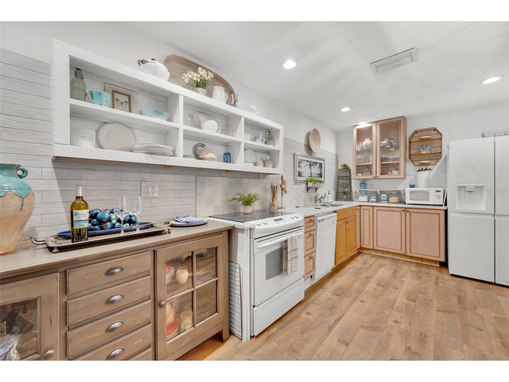 1608 Whitebridge Drive #B Palm Harbor FL 34684 TB8512823 image12