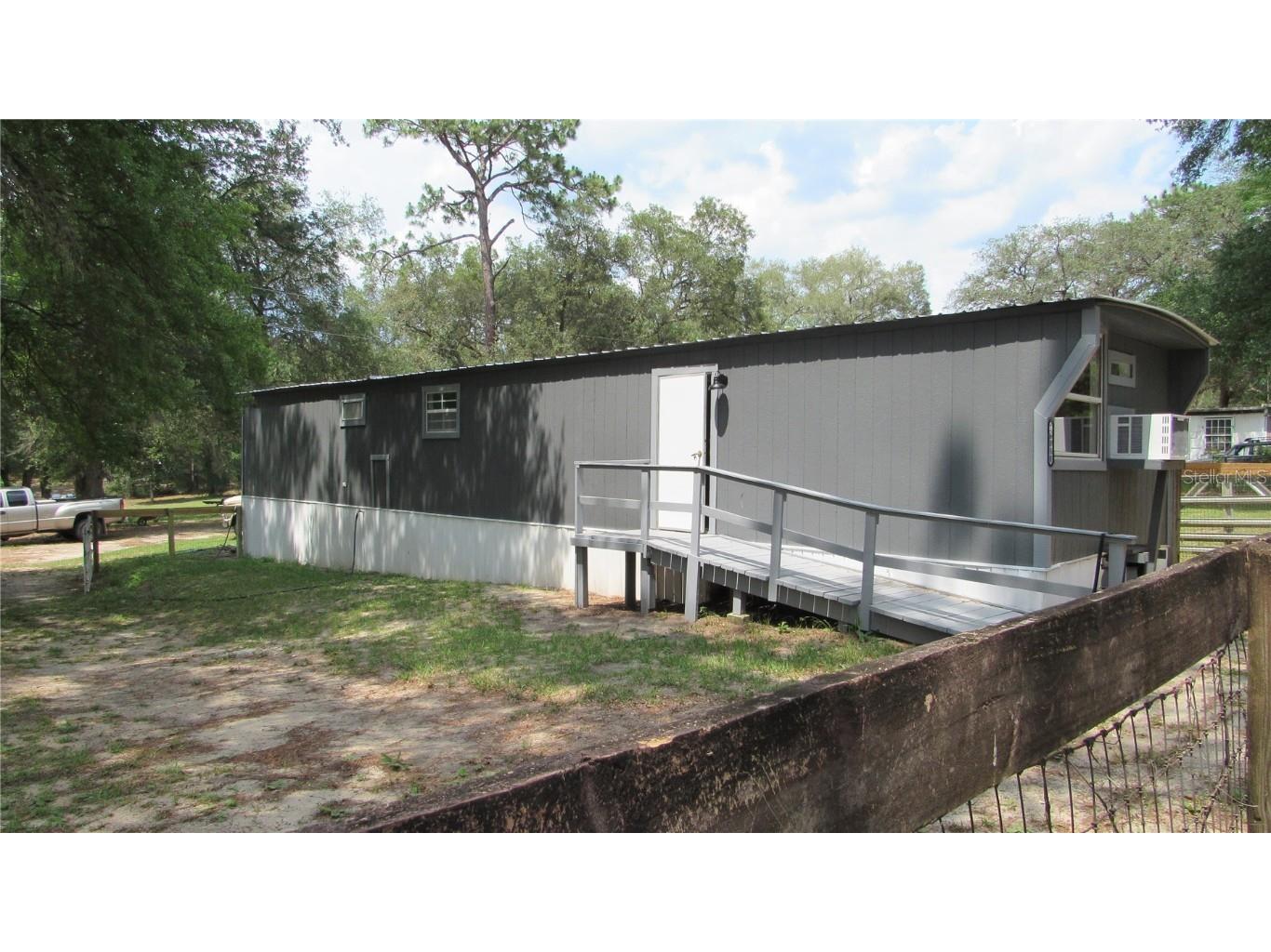 16080 SE 37th Place Ocklawaha FL 32179 OM660890 image1