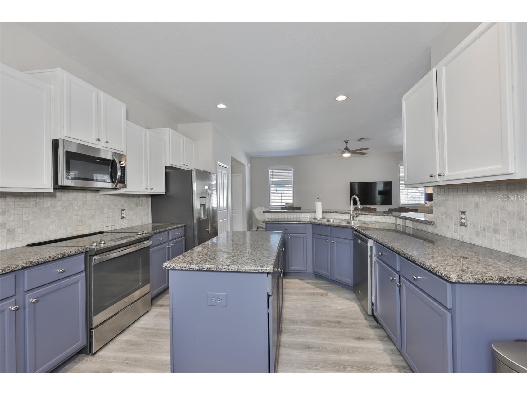 1609 Bonita Bluff Court Ruskin FL 33570 TB8481856 image4