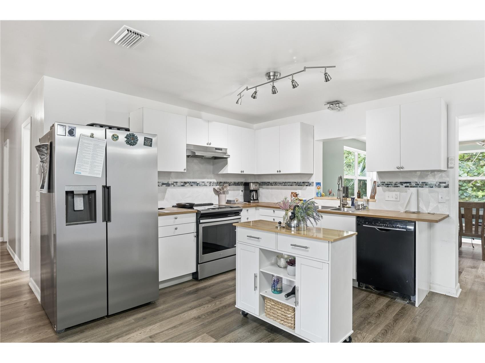 1609 Clearview Avenue Clearwater FL 33756 TB8505569 image6
