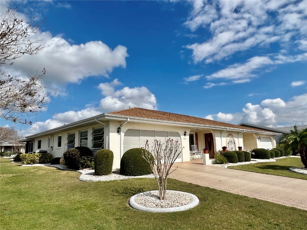 1609 Cloister Drive Sun City Center FL 33573 T3426449 image1