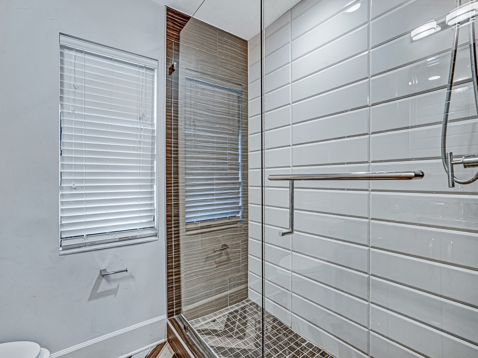 1609 Hampton Court Safety Harbor FL 34695 TB8462902 image51