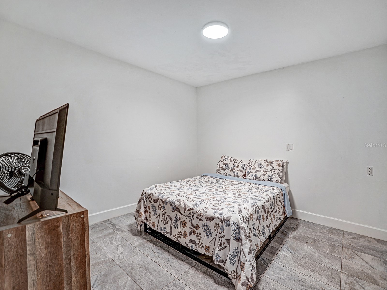 1609 Hampton Court Safety Harbor FL 34695 TB8462902 image55