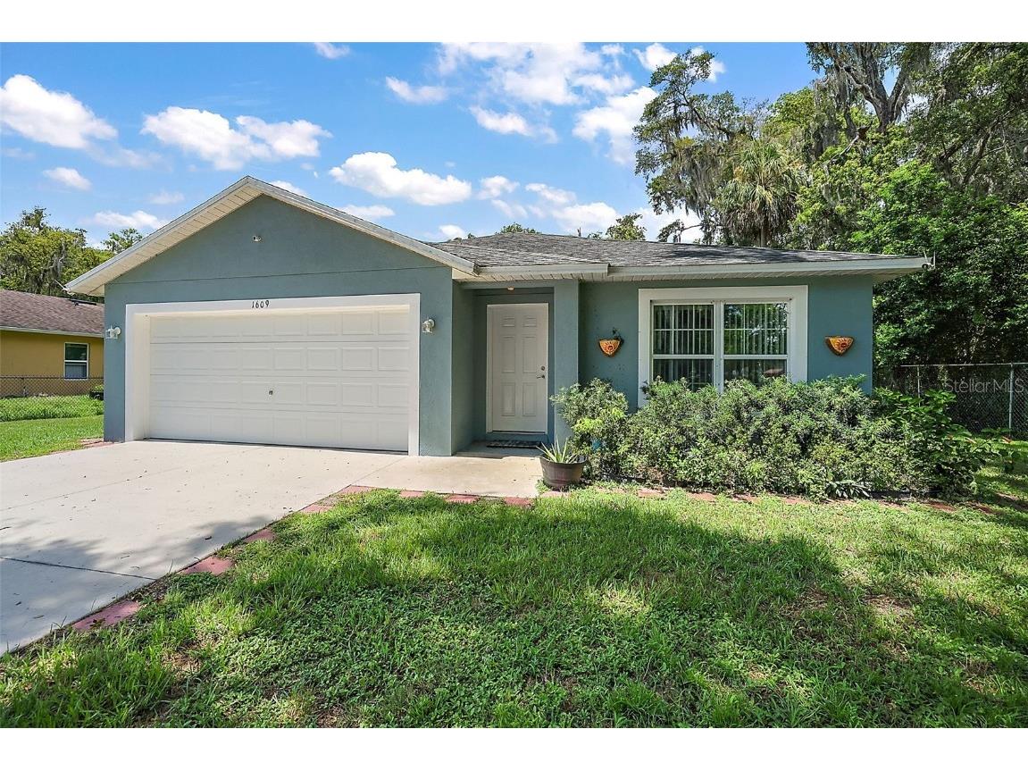 1609 N Clayton Street Mount Dora FL 32757 G5070935 image1