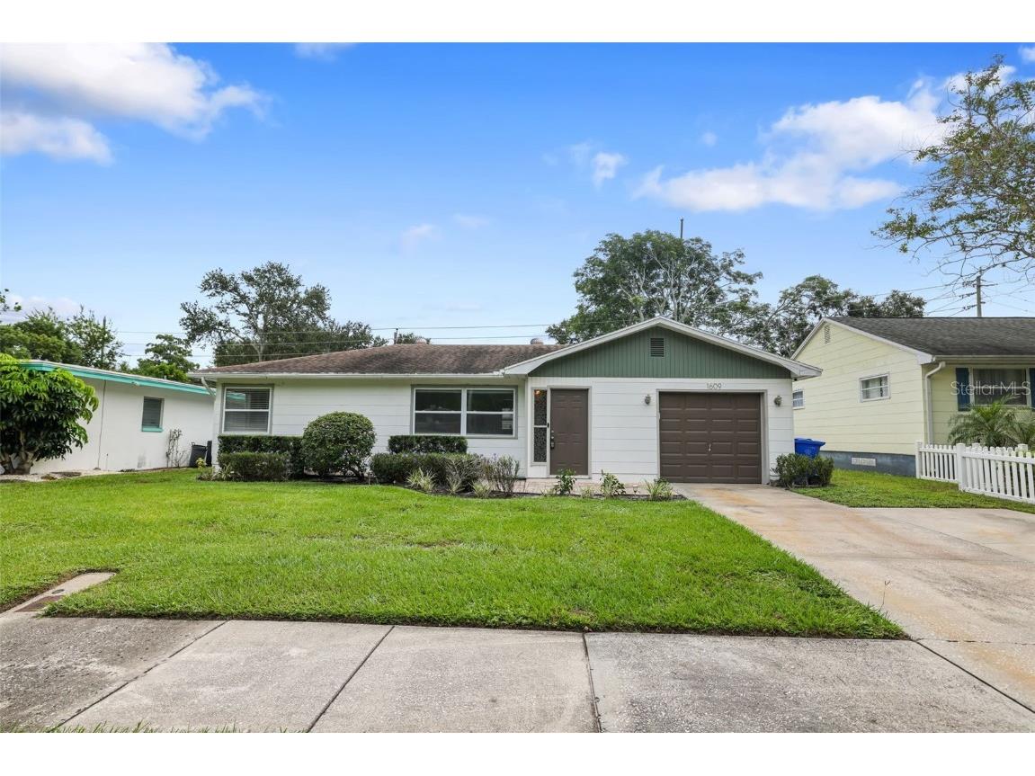 1609 San Mateo Drive Dunedin FL 34698 TB8427386 image1
