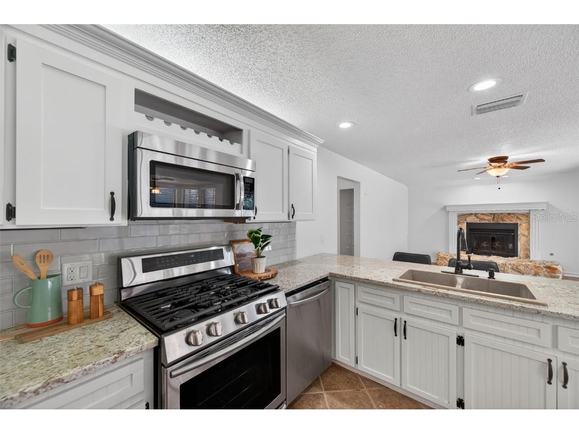 1609 Shady Leaf Drive Valrico FL 33596 TB8453780 image18