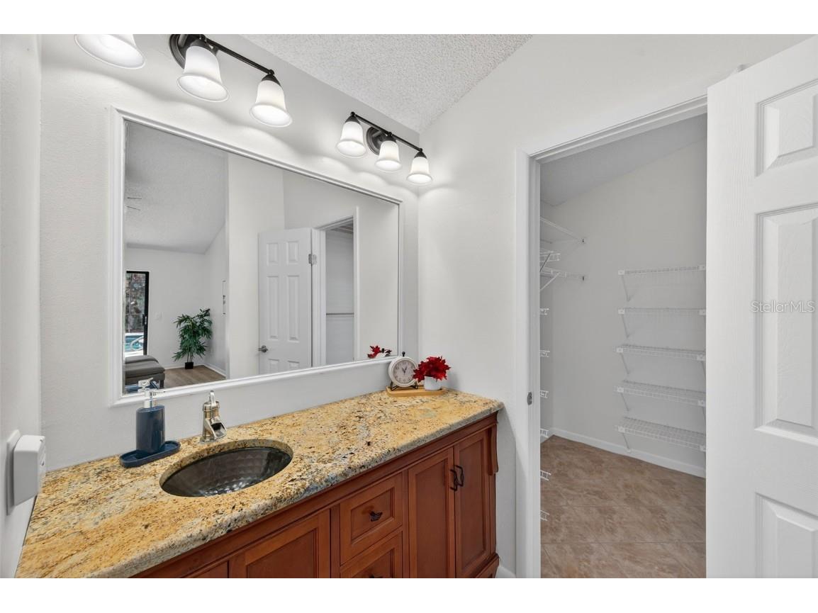 1609 Shady Leaf Drive Valrico FL 33596 TB8453780 image32