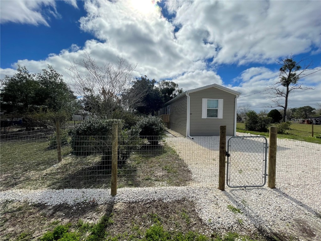 16094 Putnam Street Brooksville FL 34604 W7859409 image1