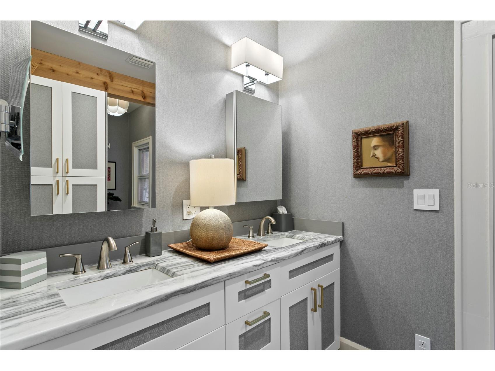 161 15th Avenue NE Saint Petersburg FL 33704 TB8509698 image33