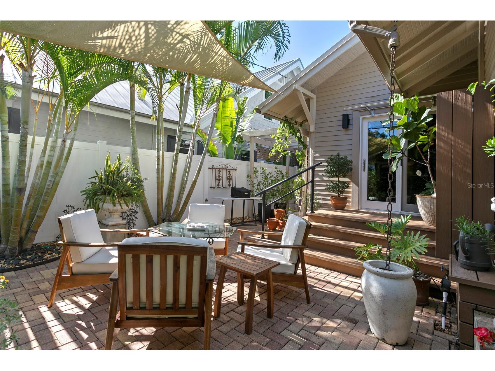 161 15th Avenue NE Saint Petersburg FL 33704 TB8509698 image41