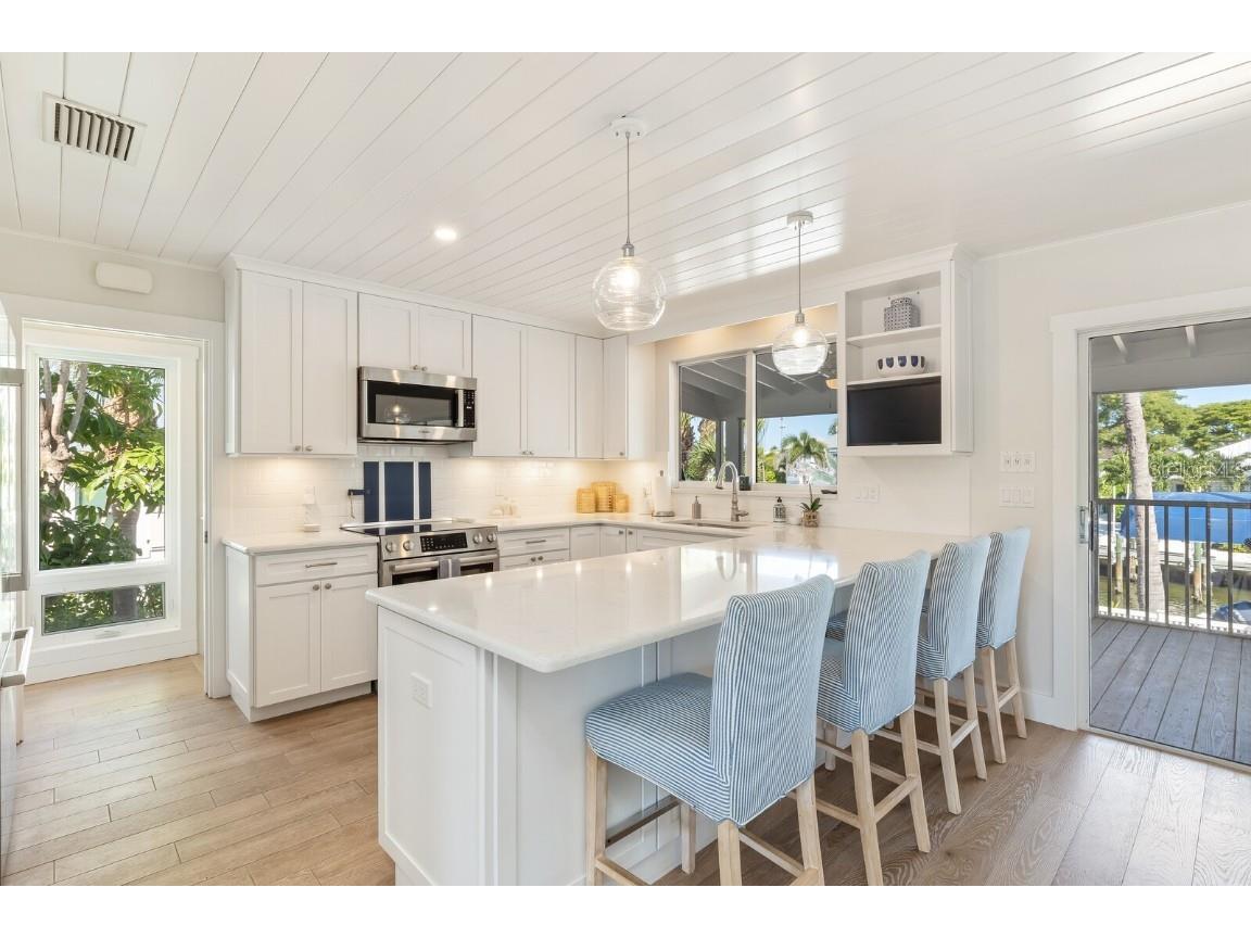 161 1st Street E Boca Grande FL 33921 - HARBOR DRIVE WATERWAYS CANAL D6145389 image5