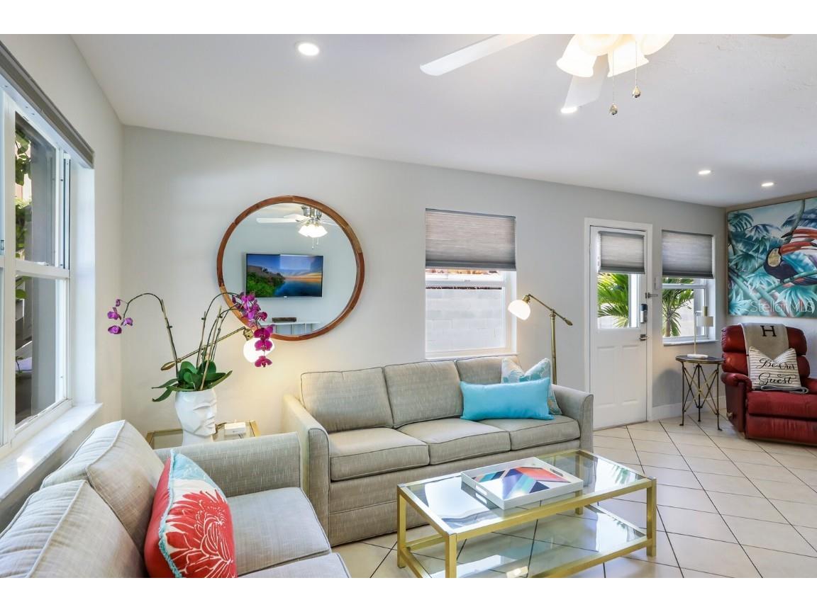 161 Golden Gate Point #1 Sarasota FL 34236 A4654483 image14