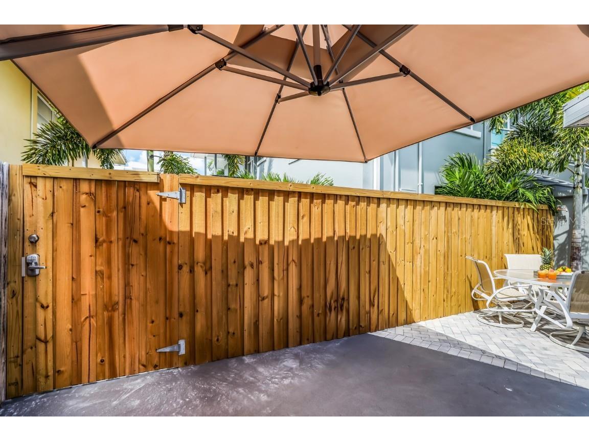 161 Golden Gate Point #1 Sarasota FL 34236 A4654483 image29