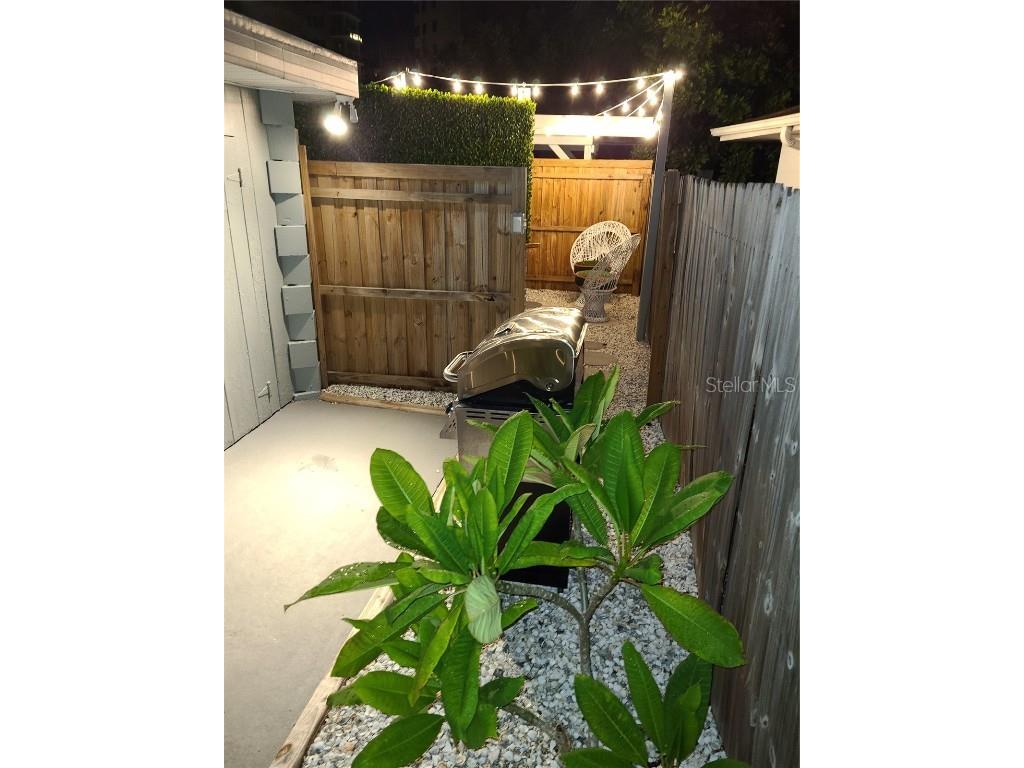 161 Golden Gate Point #1 Sarasota FL 34236 A4654483 image37