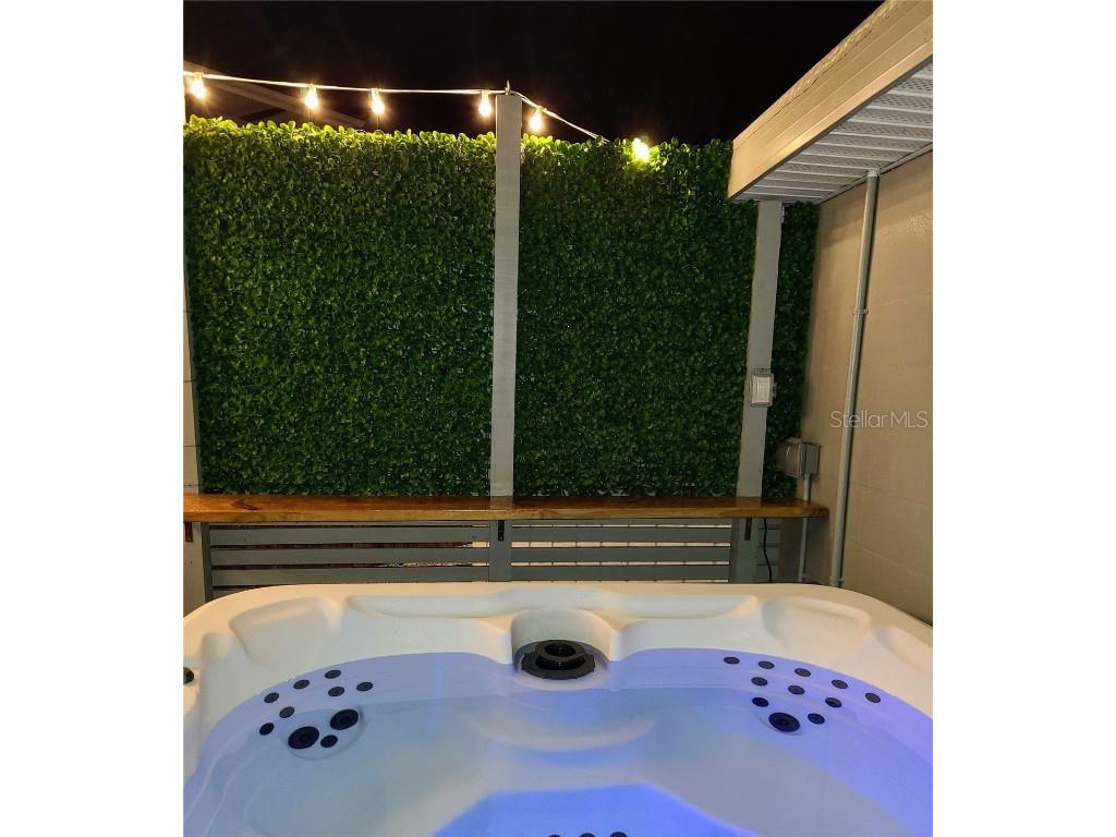 161 Golden Gate Point #1 Sarasota FL 34236 A4654483 image40