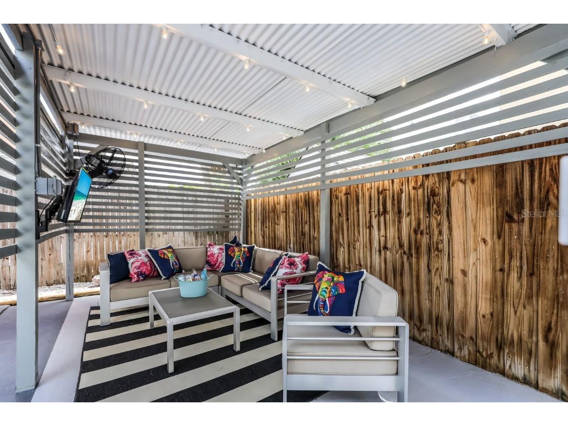 161 Golden Gate Point #1 Sarasota FL 34236 A4654483 image48