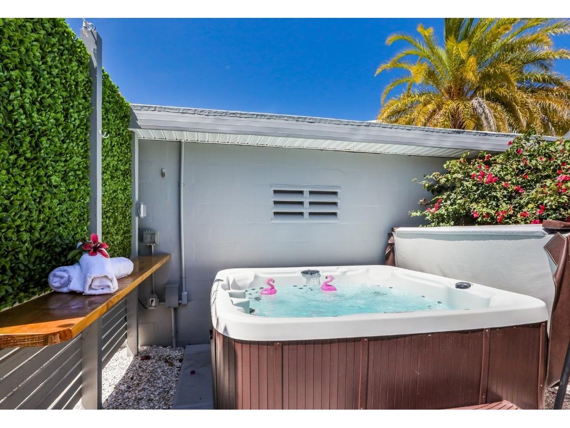 161 Golden Gate Point #1 Sarasota FL 34236 A4654483 image61