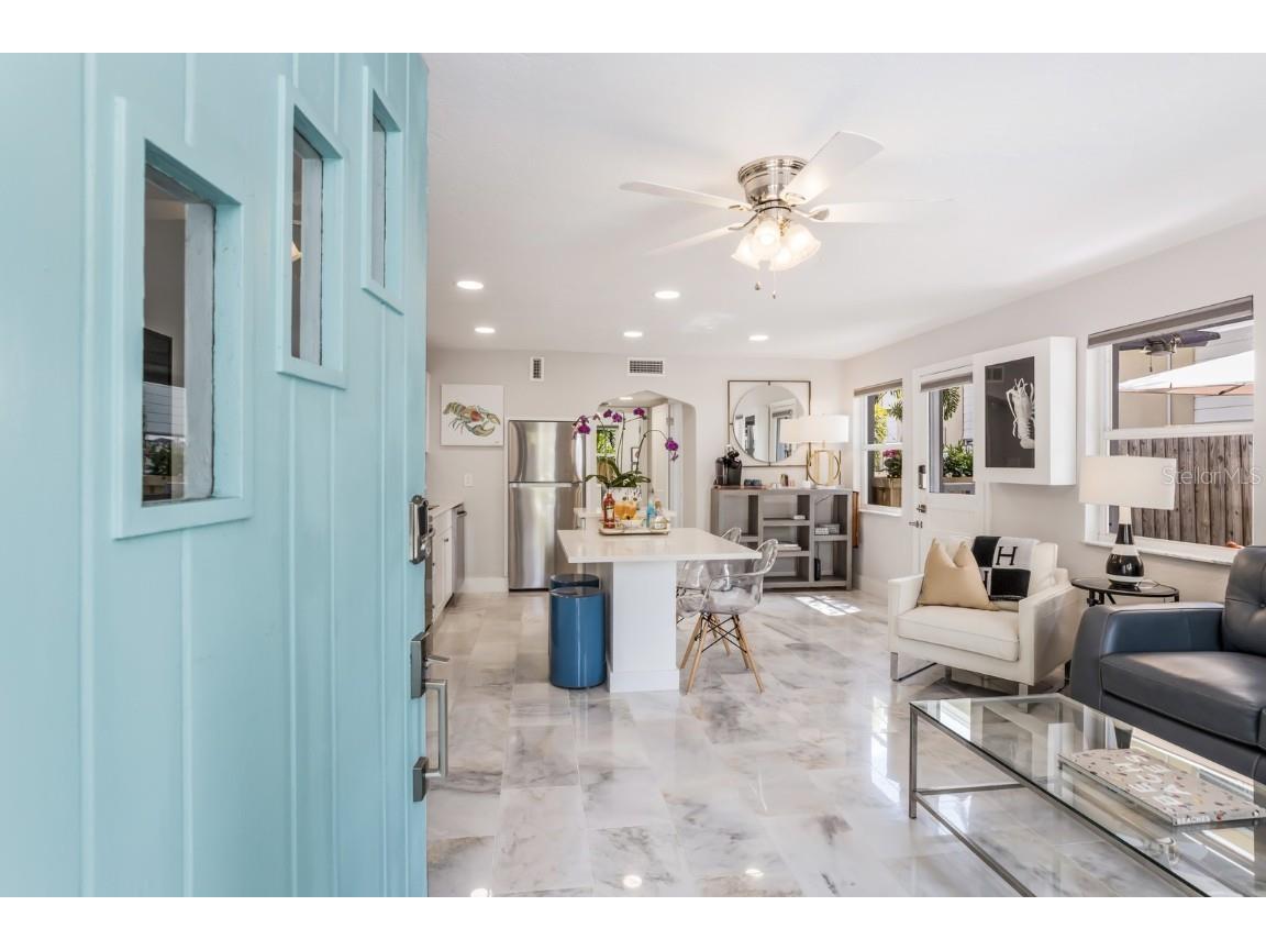 161 Golden Gate Point #4 Sarasota FL 34236 A4654481 image11