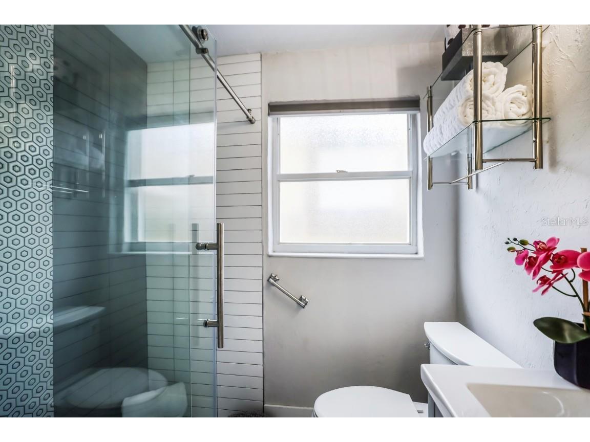 161 Golden Gate Point #4 Sarasota FL 34236 A4654481 image20