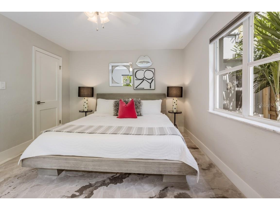 161 Golden Gate Point #4 Sarasota FL 34236 A4654481 image22