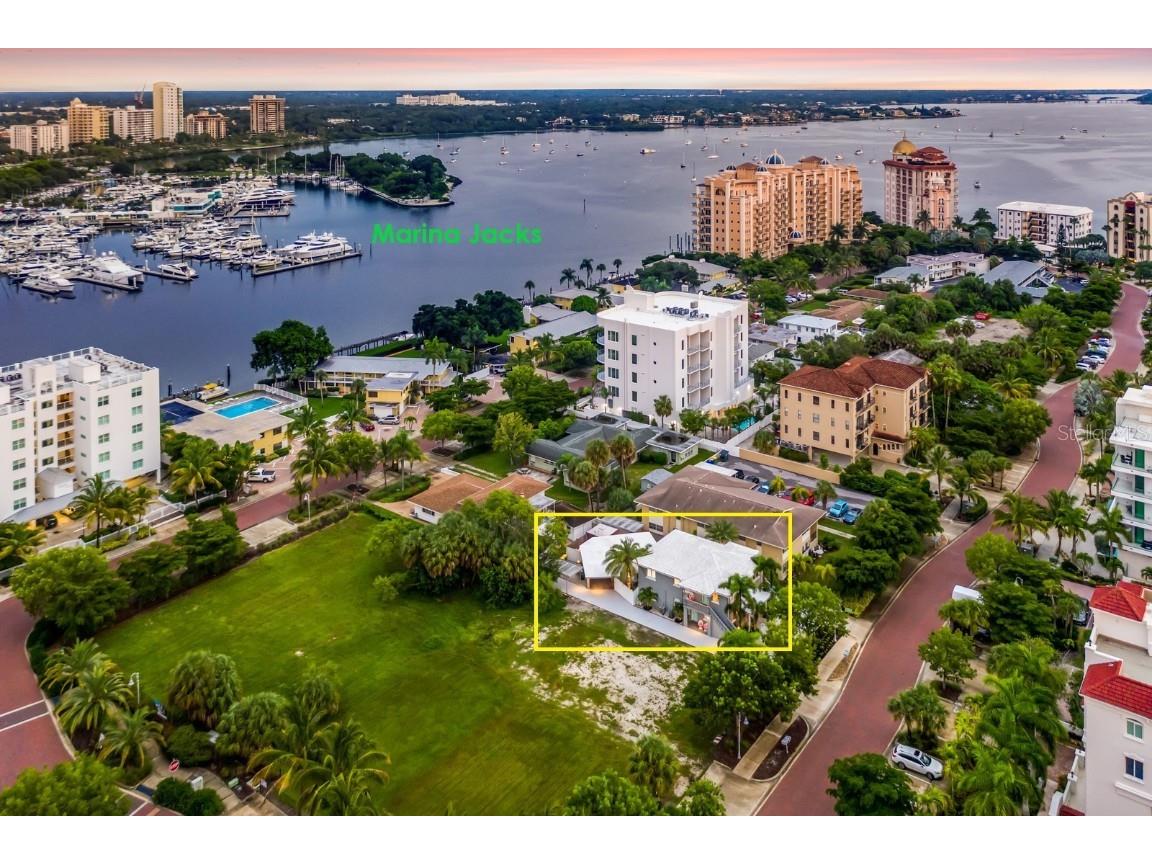 161 Golden Gate Point #4 Sarasota FL 34236 A4654481 image3