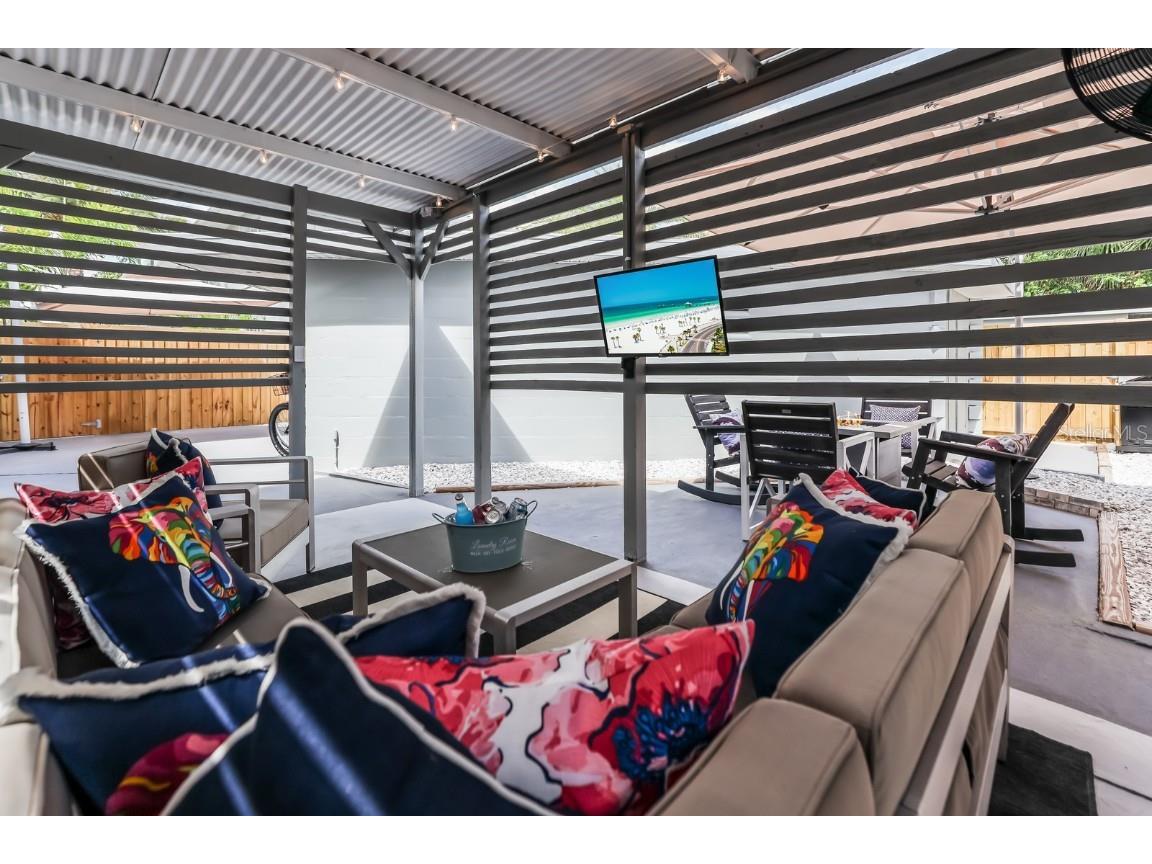 161 Golden Gate Point #4 Sarasota FL 34236 A4654481 image43