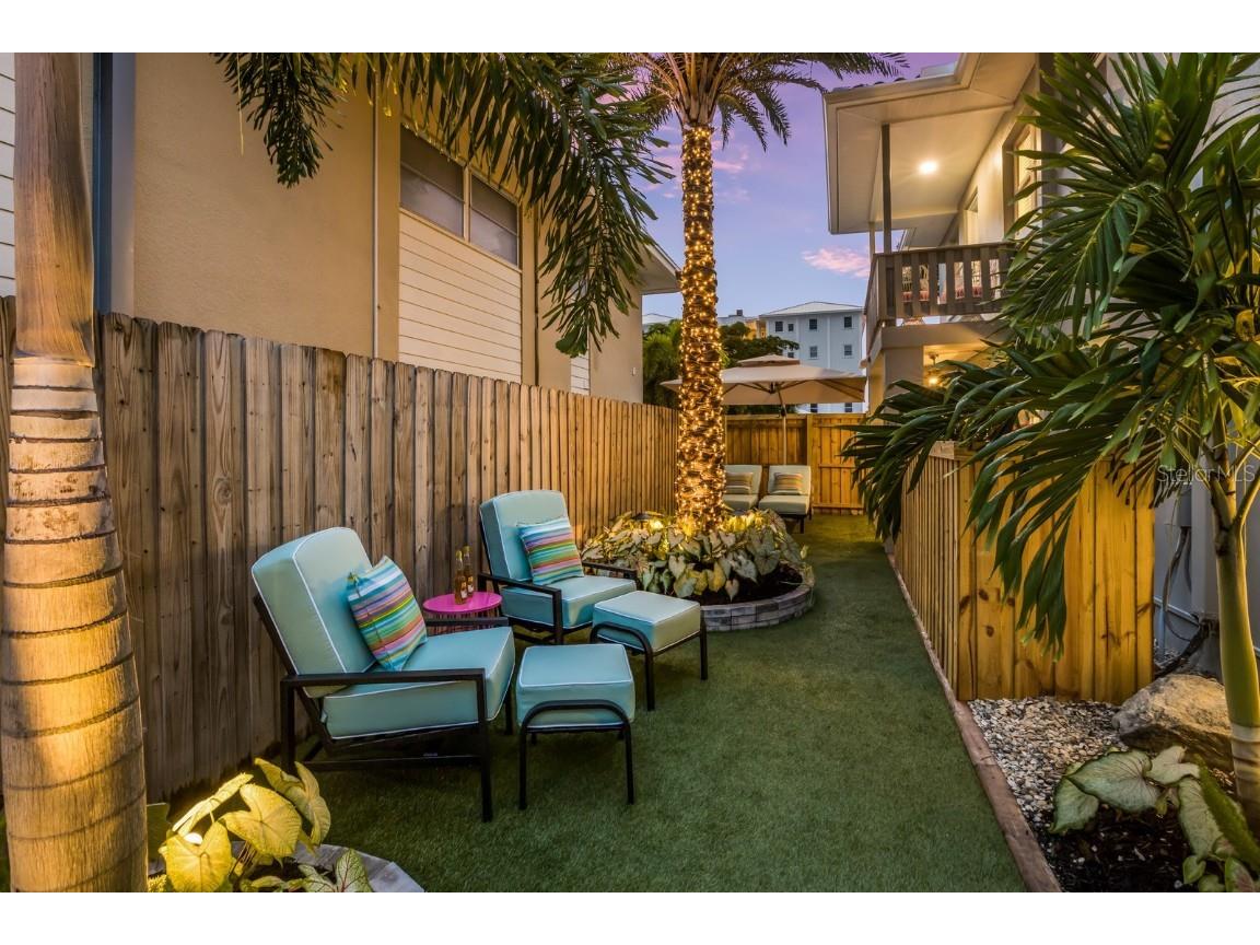 161 Golden Gate Point #4 Sarasota FL 34236 A4654481 image54