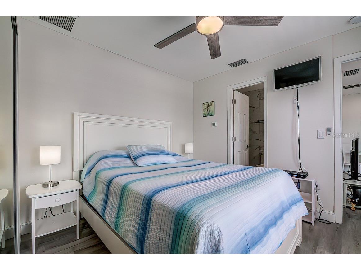 161 Medallion Boulevard #E Madeira Beach FL 33708 TB8434611 image14