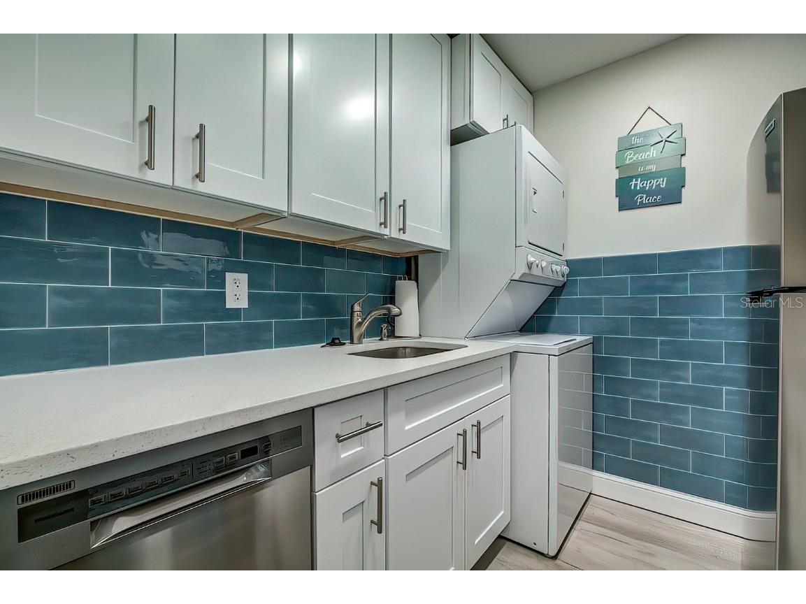 161 Medallion Boulevard #E Madeira Beach FL 33708 TB8434611 image15