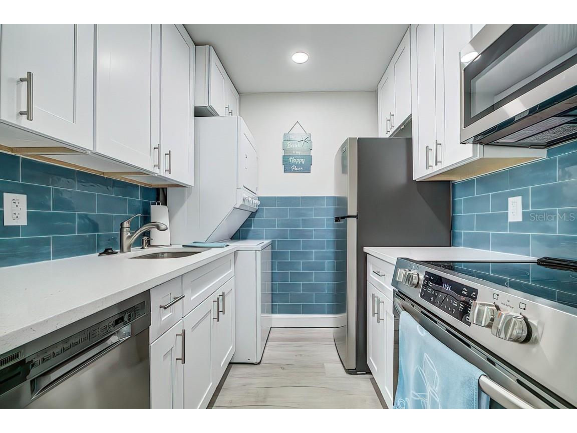 161 Medallion Boulevard #E Madeira Beach FL 33708 TB8434611 image16