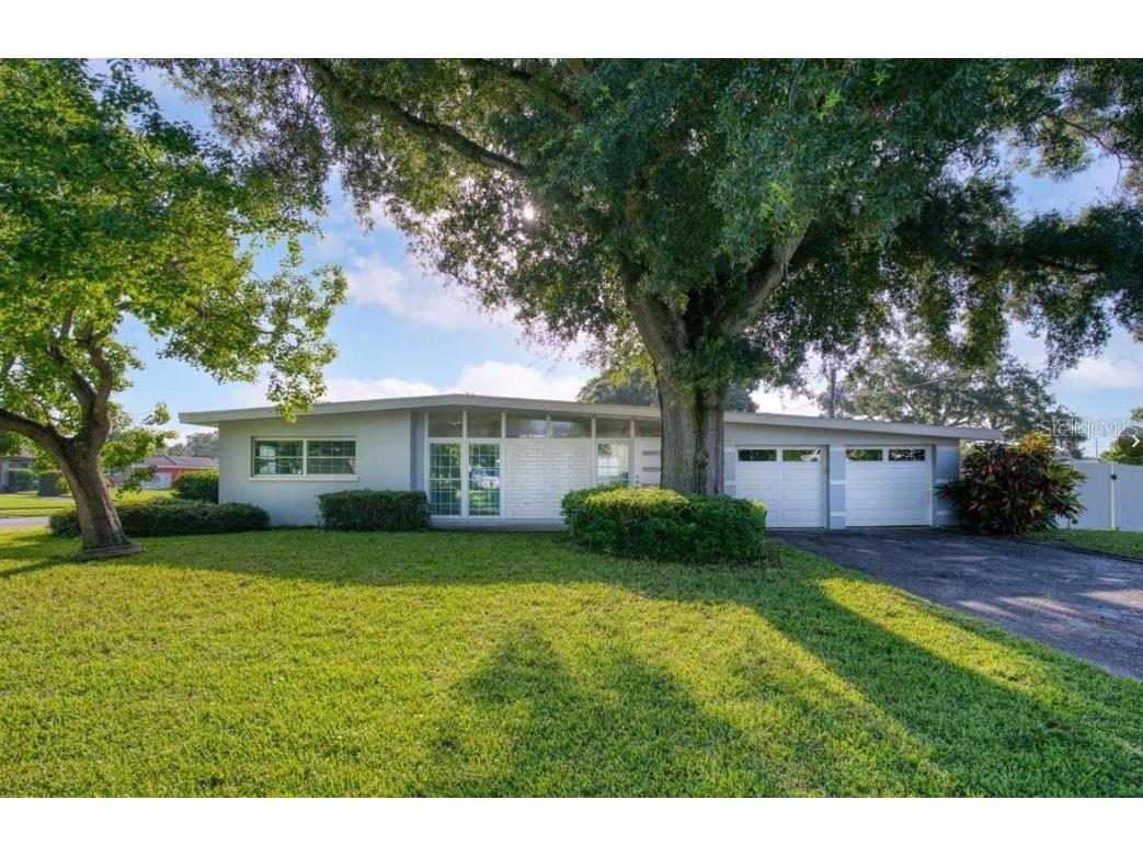 161 Overbrook Street W Belleair Bluffs FL 33770 U8201951 image1