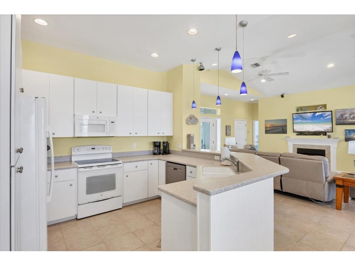 161 S Gulf Boulevard Placida FL 33946 - GULF D6143265 image11